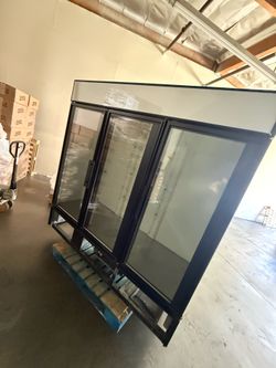 Commercial Refrigerator
