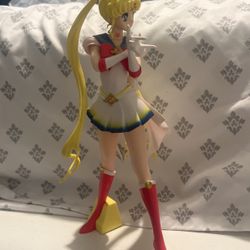 Sailor Moon Figure