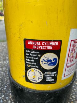 2 luxfer scuba tanks used one is full with valves( read description)****