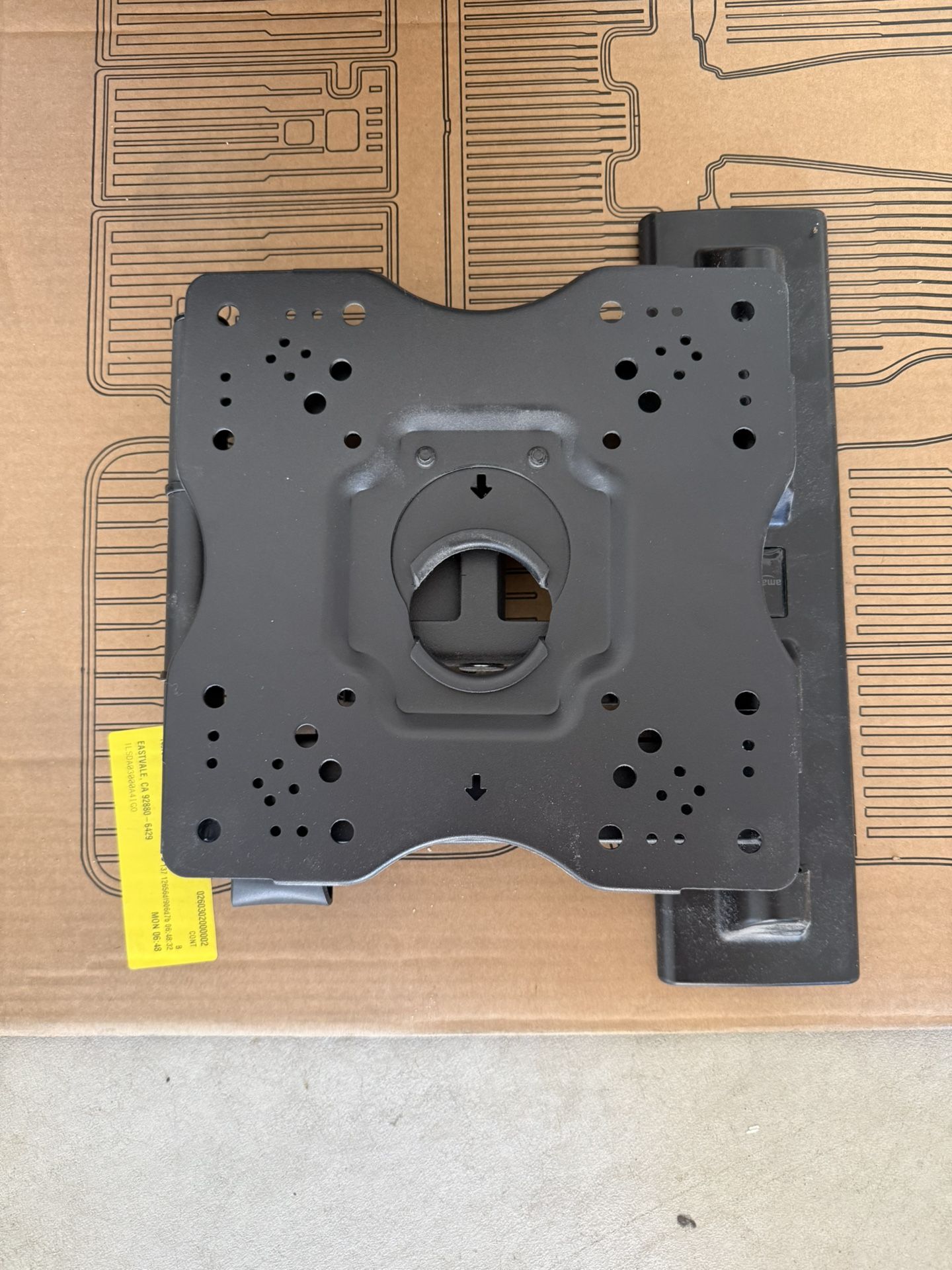 Full Motion Articulating TV Wall Mount, with Swivel and Tilt, for 26" to 55" TVs and Flat Panels up to 80 Lbs, VESA Compatible, Black