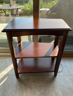 Mini Corner Table