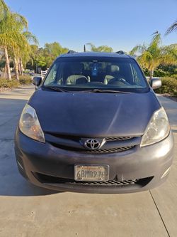 2008 Toyota Sienna
