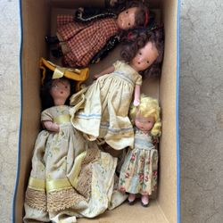 VINTAGE DOLLS.      (4)