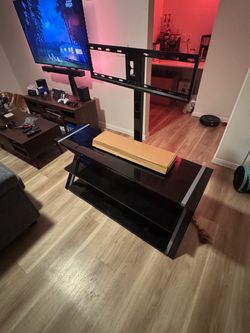 TV console + mount