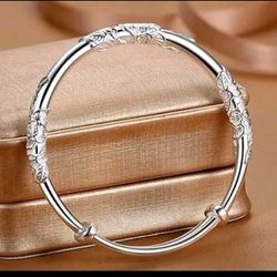 925 Sterling Silver Bangle Bracelet 