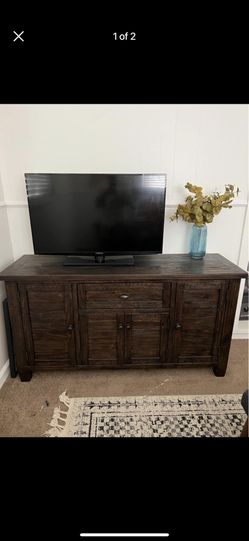 Tv Stand/ Hutch