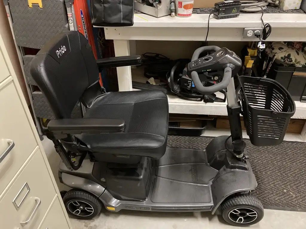 Pride Mobility Product Scooter 