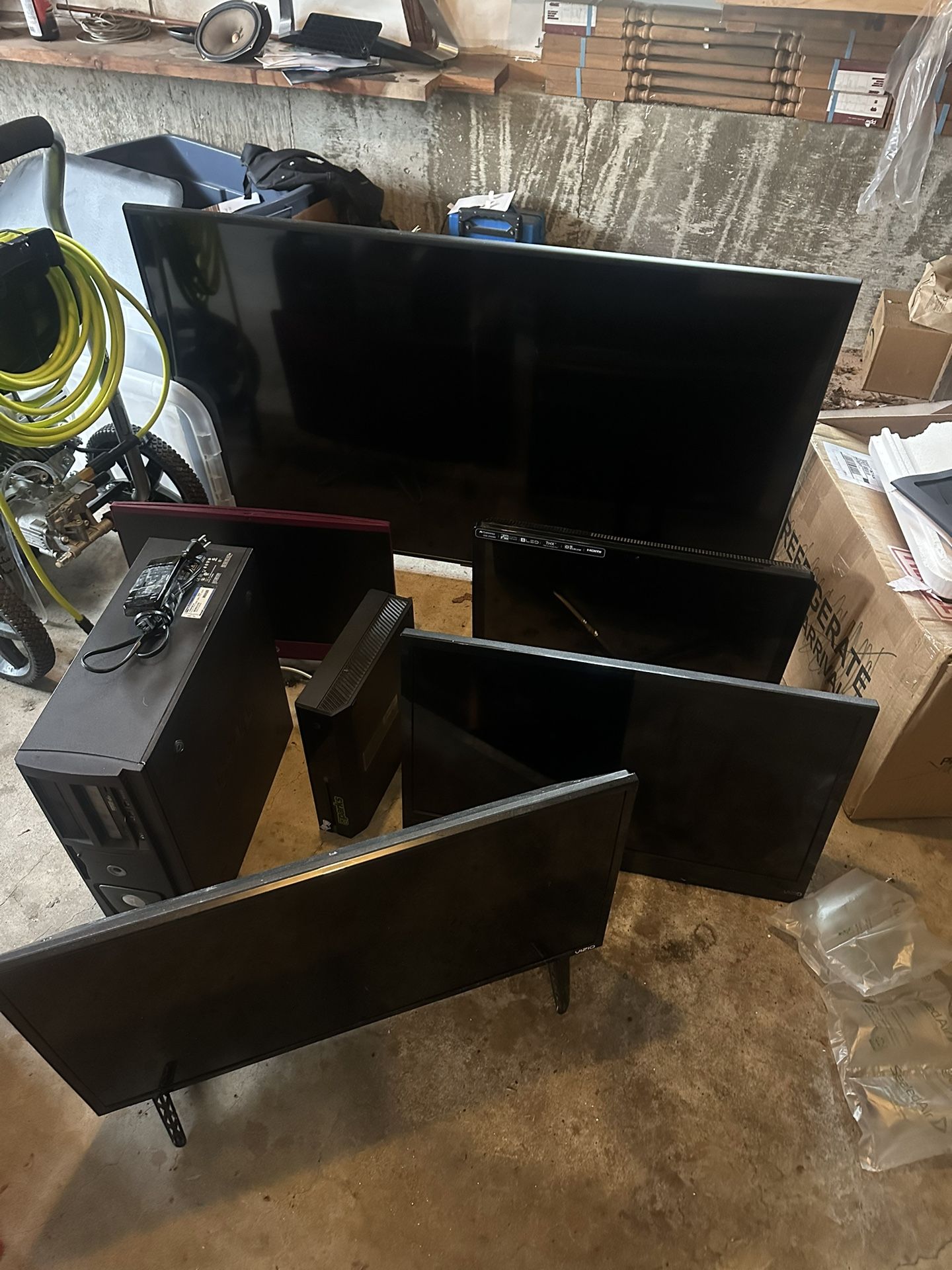 65"TV, 32" TV, Xbox One , 4 PCs Repair Lot