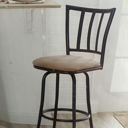 Bar Stool Robinson With Adjustable Height 