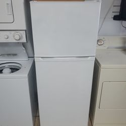 Mini Fridge 24x59 White 