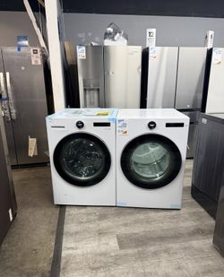 🔥LG 5.0 CUBIC FT. AI WASHER AND GAS DRYER SET WITH DIAL KNOBS🔥
