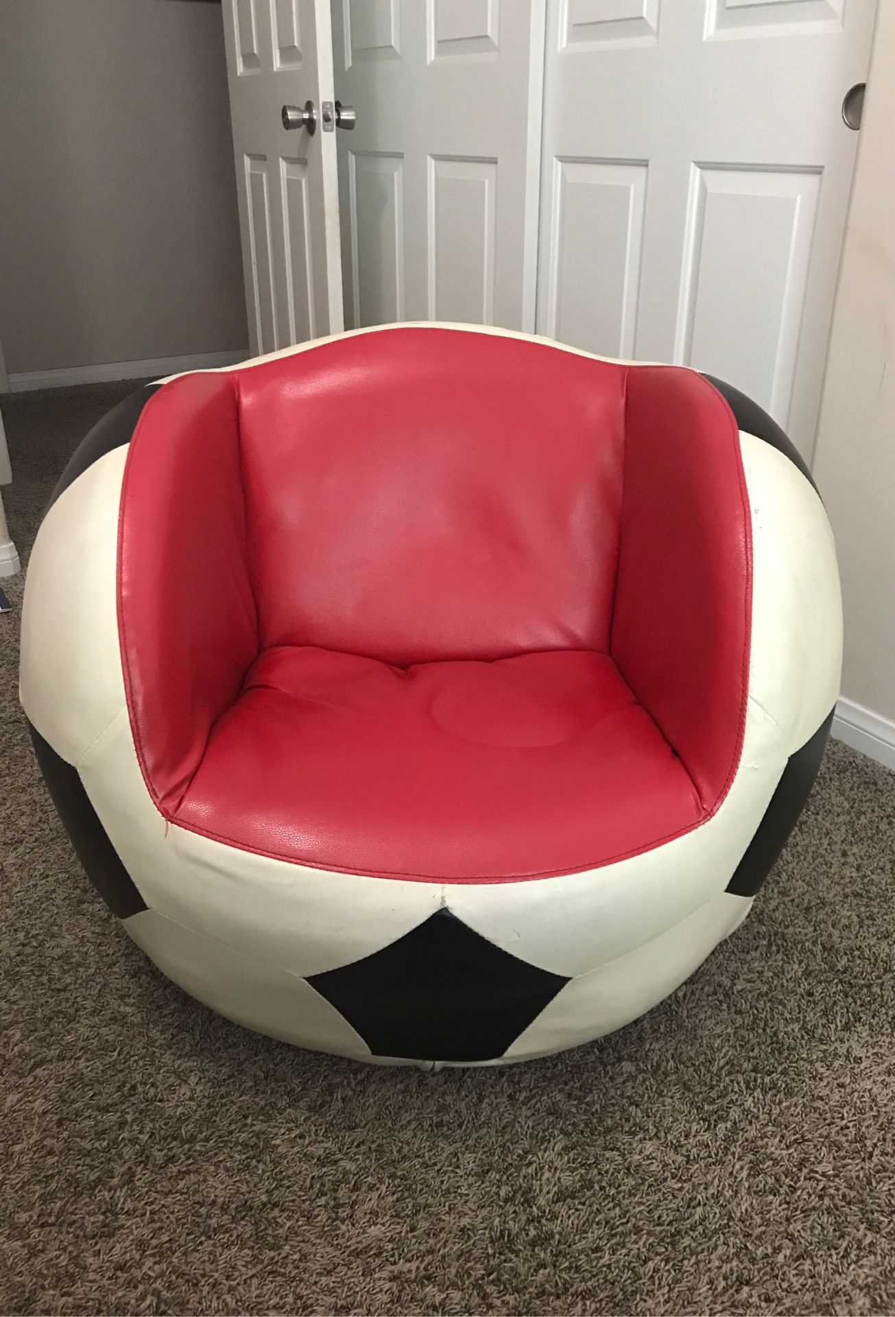 Soccer kids chair