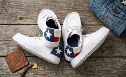 Lot of 2 Pairs GBX Men's Lone Star / Prairie Canvas Loafers (Open Box - New)