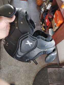Shoulder Pads Youth Medium