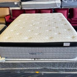 Full Size Mattress And Box Spring 