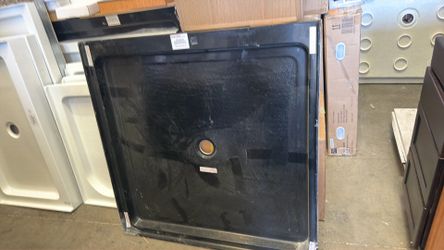 48x48 shower base in black