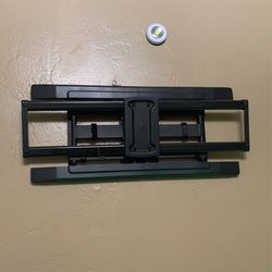 Tv Wall Mount (32”-60”)