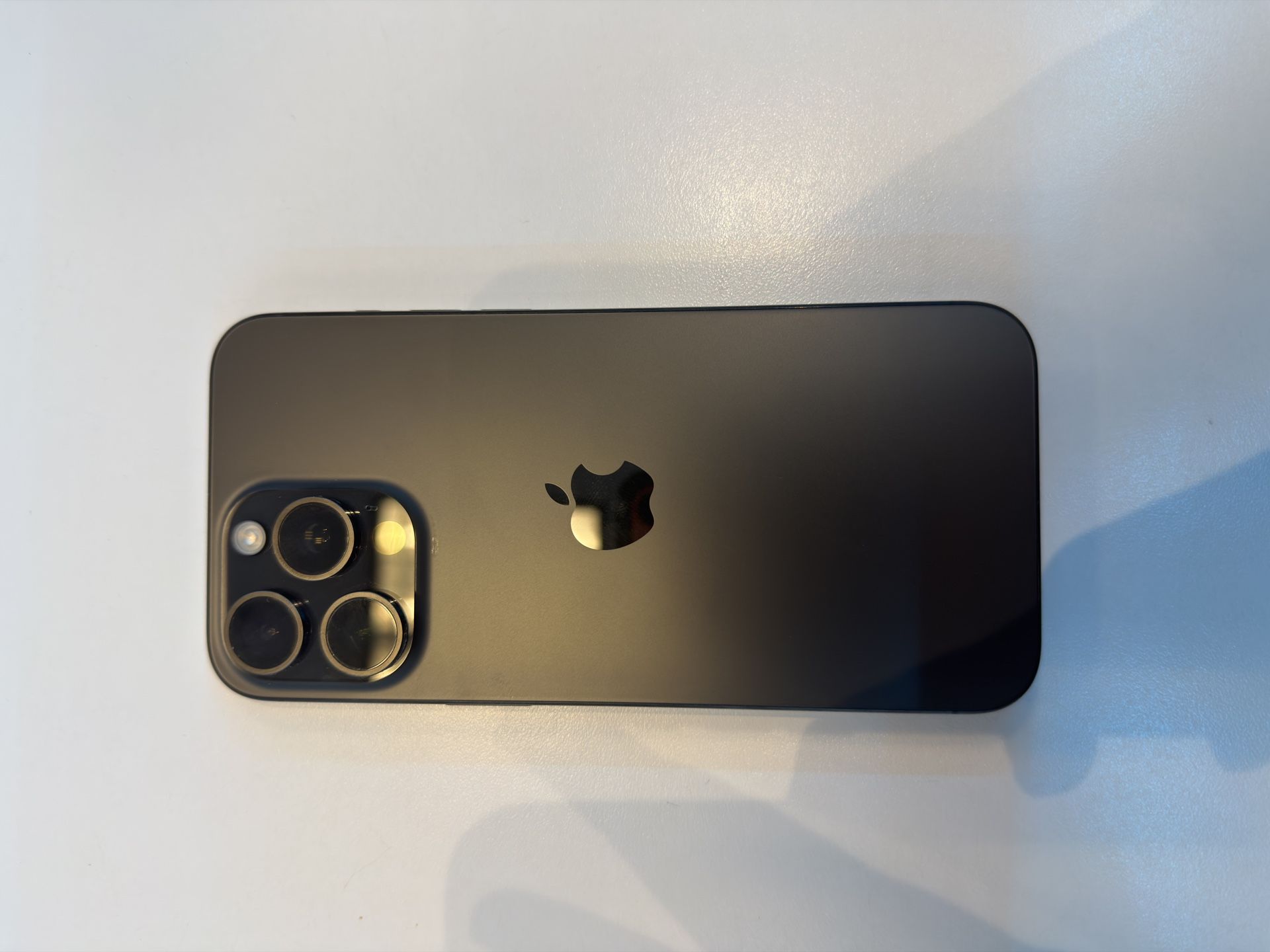 iPhone 15 Pro Max 256g UNLOCKED