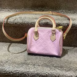 Pink Small Purse With A Heart Pendant 