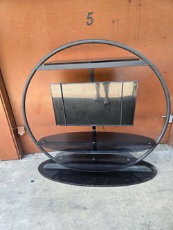 Tv and tv stand $50 must go