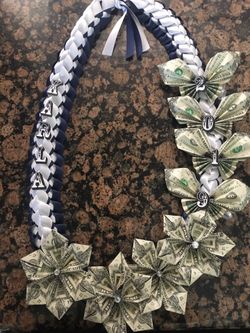 Graduation leis