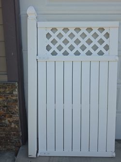 Gate white small area only needs a lock to be replace 300