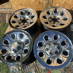 Stock 17 Chevy Silverado $220  Misin 2 Caps 