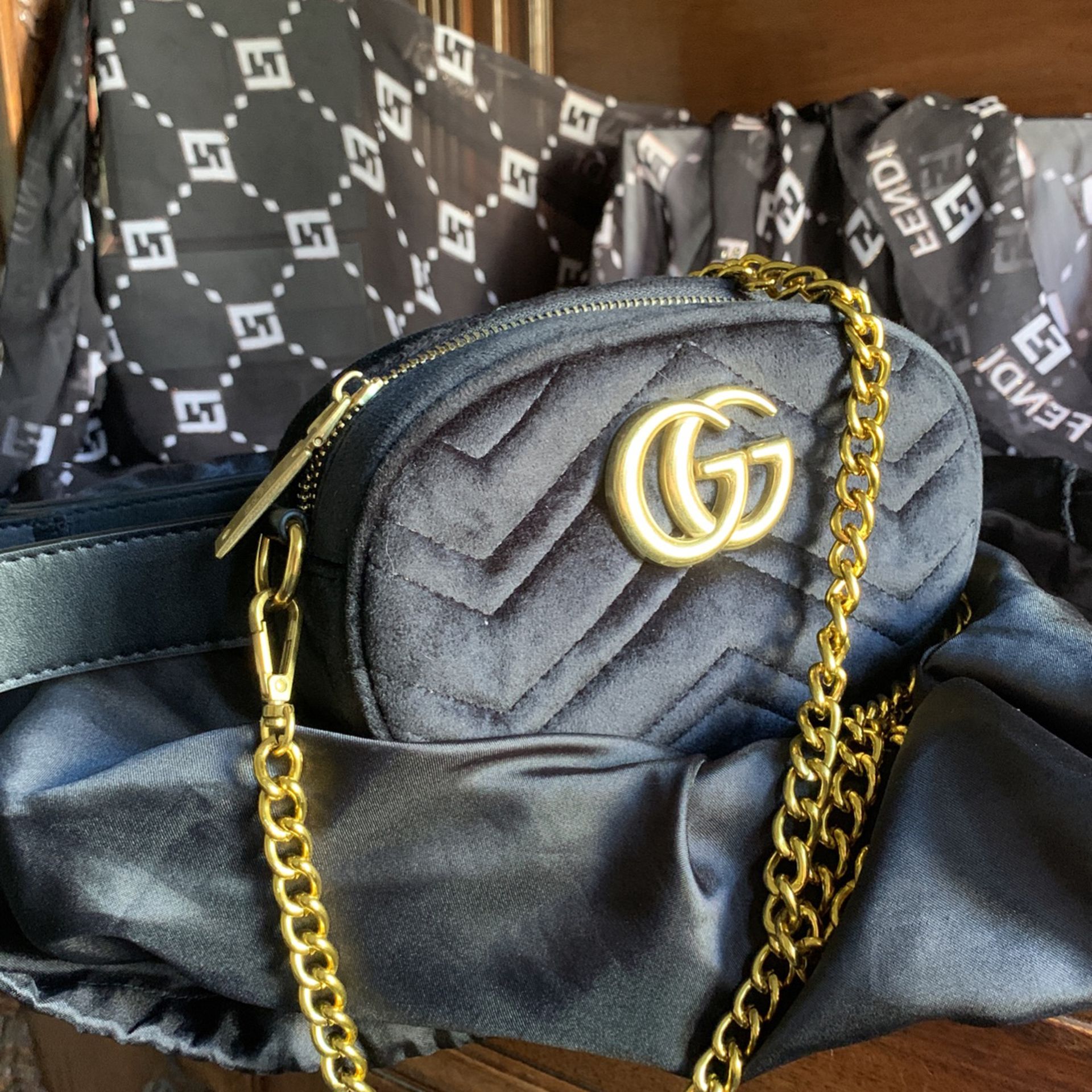 3 Piece Bag L.V for Sale in Los Angeles, CA - OfferUp