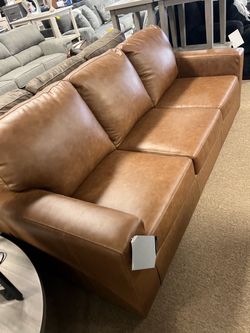 Leather stylish cozy Couch!