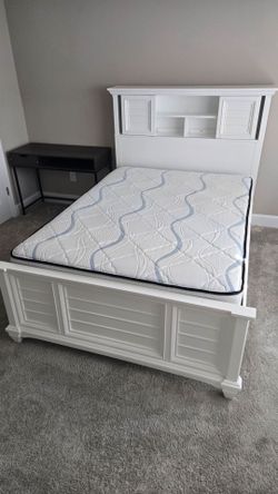 Twin bed with mattress