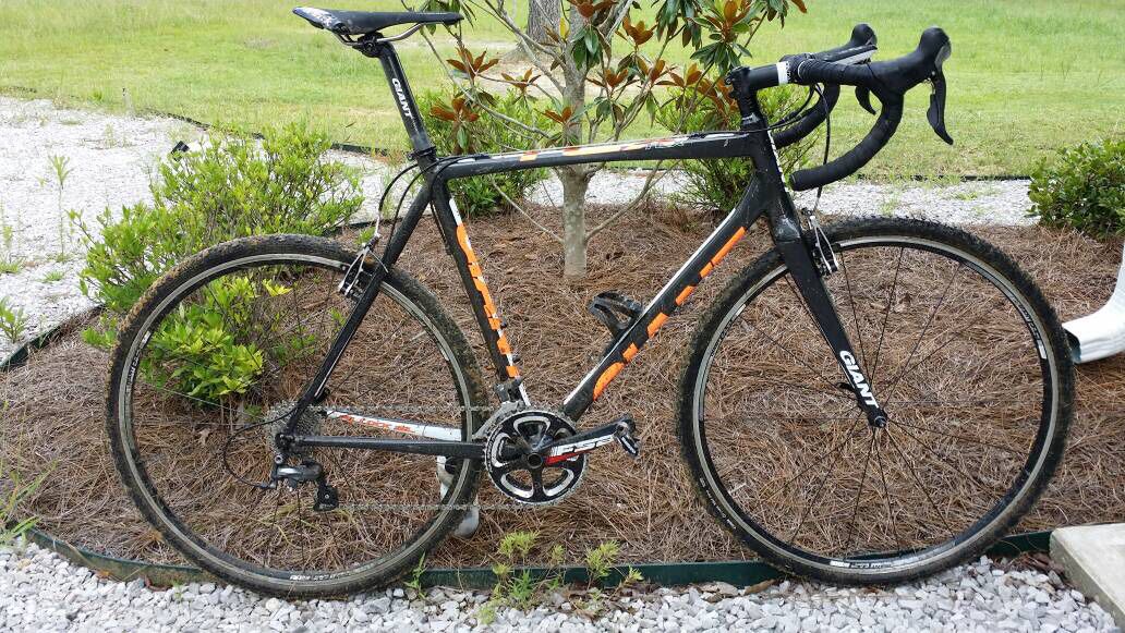 Giant road bike size 56 with upgrades