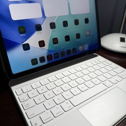 iPad Air 5th Gen Cellular 