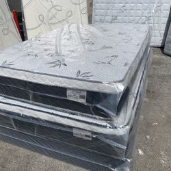 🌟✨Mattress New Pillow Top All Sizes ✨🌟 ☑️ 12” inches tall 🟦All sizes 🛏💤 🟠Queen sizes $200 🟡Full sizes $180 🟢Twin sizes $150 🔵Cal king $330 🟣