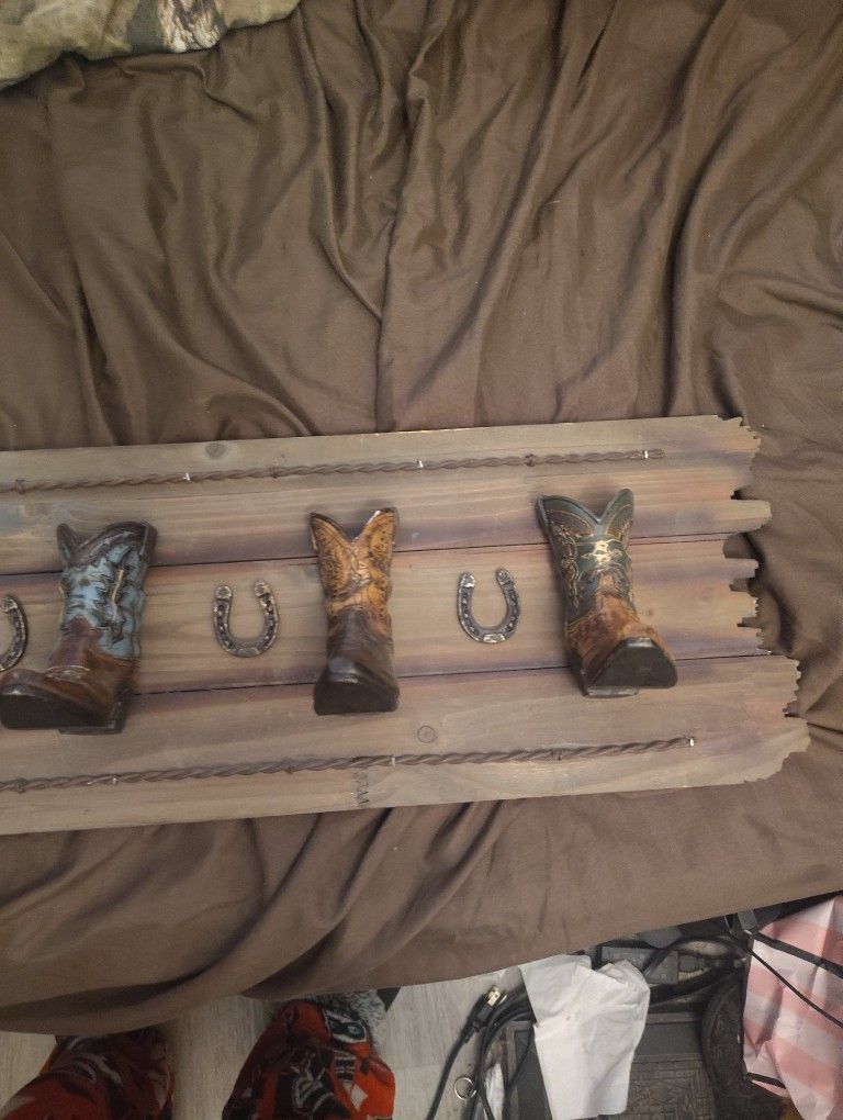 Western Coat Rack (Pick Up Only)