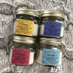 New 4Pc Candle Set