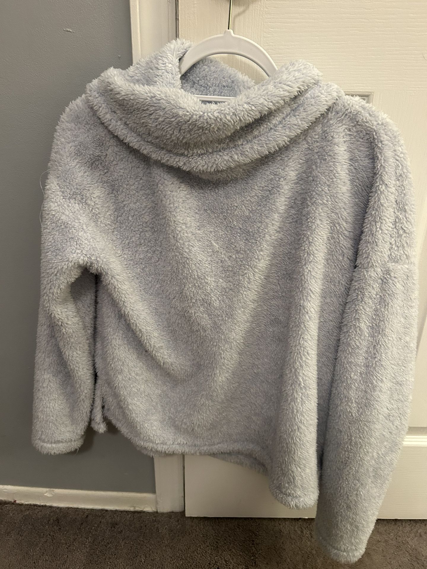Women's Fleece Size Medium