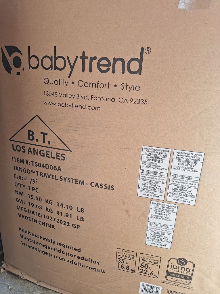 New Baby Trend Tango Travel System.