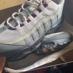 Size 9.5 Taking Best Offer No Trades