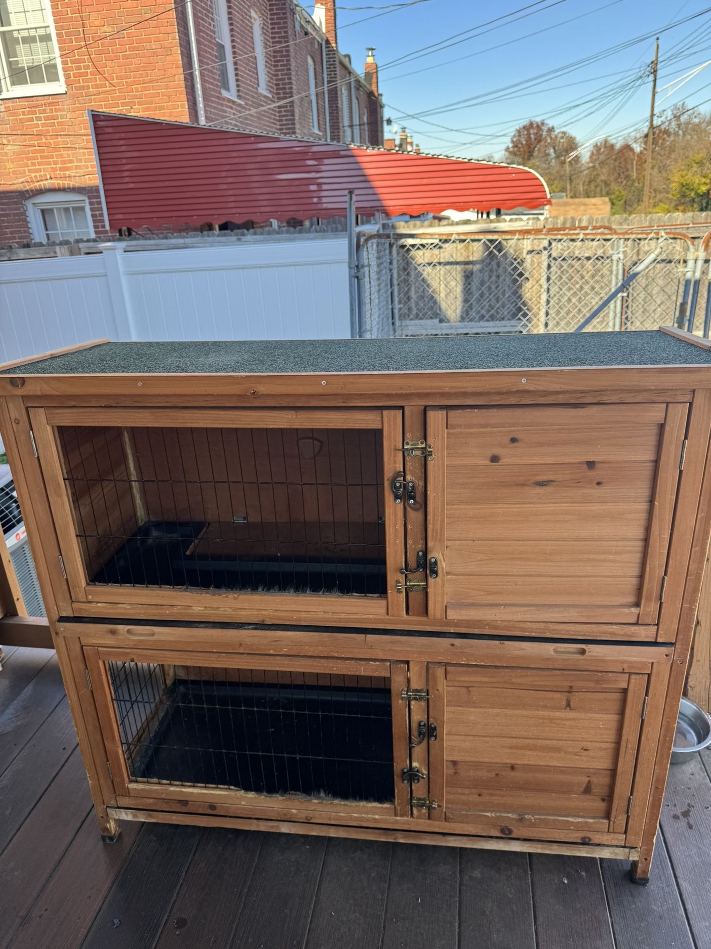 Rabbit Hutch indoor or outdoor 