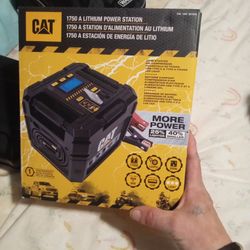 Cat 4 In 1 Battery Charger. 