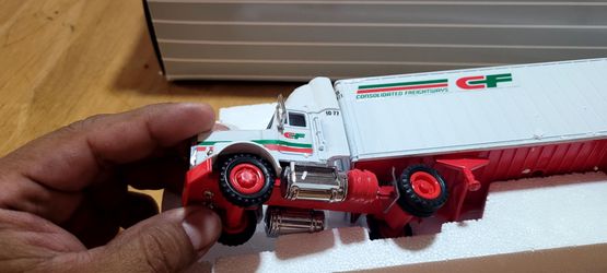 Vintage 1/53 Scale Consolidated Freightways Semi-Truck Diecast Trailer