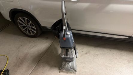 Carpet cleaner