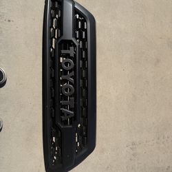 4Runner Grill