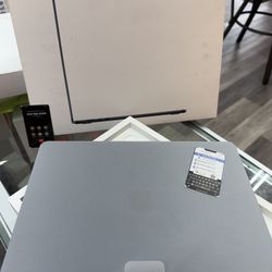 Apple Macbook Air M3 16GB And 512 GB 