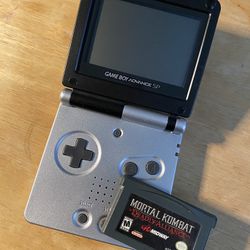 Nintendo advance SP + 1 game mortal kombat - deadly alliance