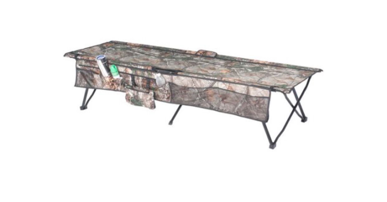 Ozark trail instant cot, can hold up to 250 lbs, Realtree Xtra