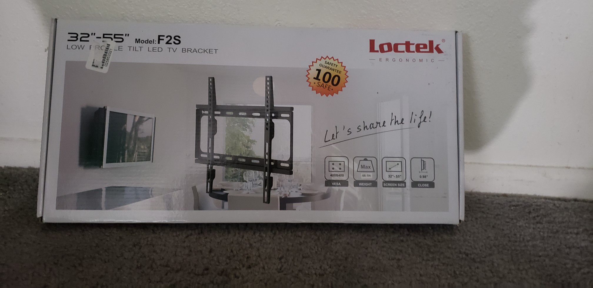 Loctek. LOW PROFILE TILT LED TV BRACKT. FOR 32/55 INCHE. NEW.IN BOX.