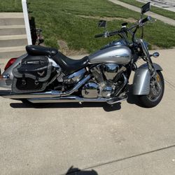 Honda VTX1300r Phenomenal 