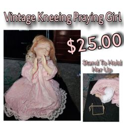 Vintage Kneeing Praying 🙏 Girl