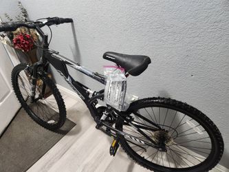 Hyper Bike Aluminum Havoc 26 21 Speed Mont Sports New Ready To Ride good condition